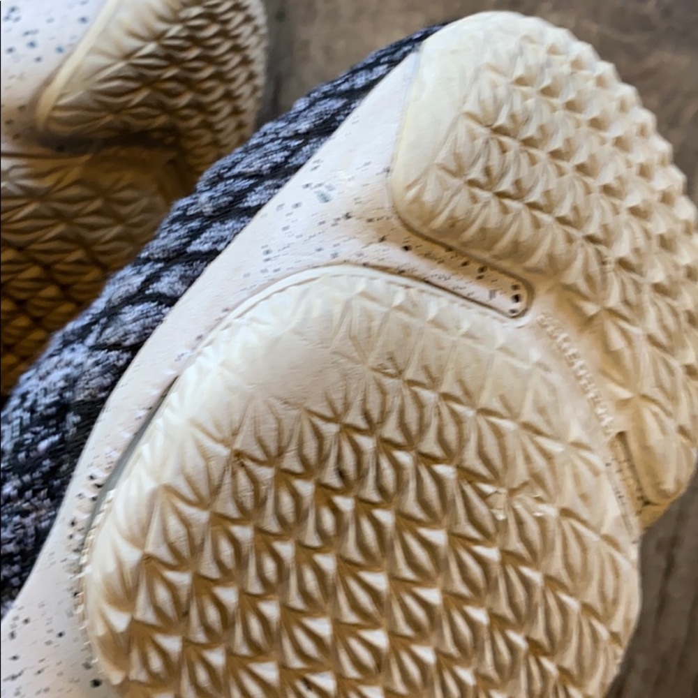 Nike Black and White Women's Sneakers - Picture 13 of 13